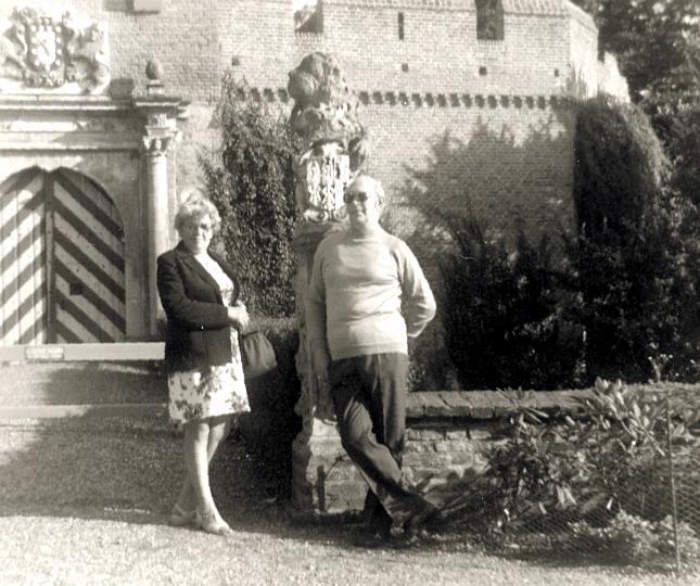 Nel en Frans op vakantie 1971.jpg